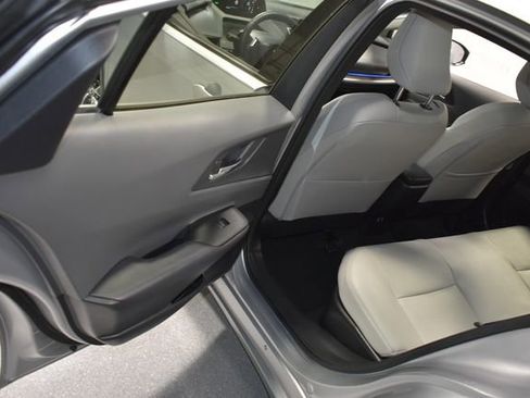 Used 2024 Toyota Prius XLE AWD/4WD image 29