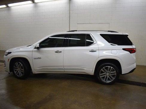 Used 2023 Chevrolet Traverse High Country w/ LPO, Floor Liner Package AWD/4WD image 28