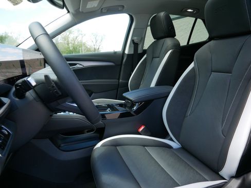 New 2026 Buick Envision Sport Touring AWD/4WD image 3