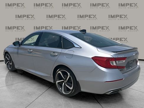 Used 2022 Honda Accord Sport image 3