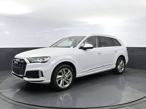 Used 2022 Audi Q7 3.0T Premium Plus w/ Premium Plus Package AWD/4WD image 1