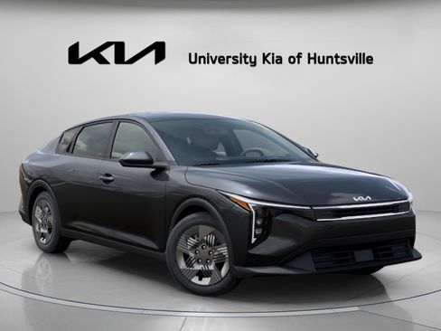 New 2026 Kia K4 FWD image 1