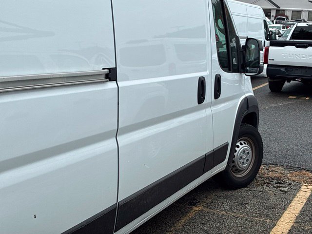Used 2026 RAM ProMaster 2500 w/ Convenience Group FWD image 7
