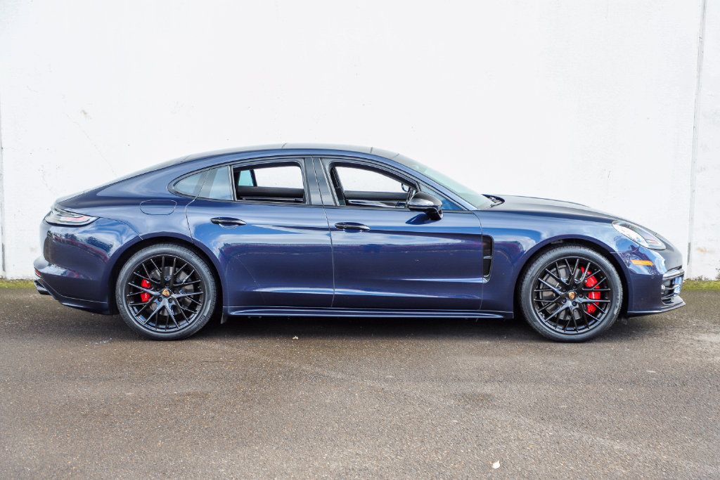 Used 2022 Porsche Panamera 4S AWD/4WD image 3