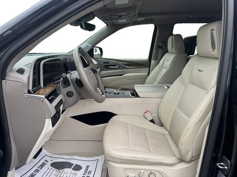 Certified 2023 Cadillac Escalade Premium Luxury Platinum AWD/4WD image 10