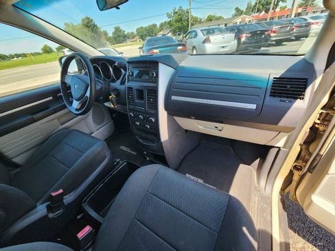 Used 2010 Dodge Grand Caravan SE FWD image 15
