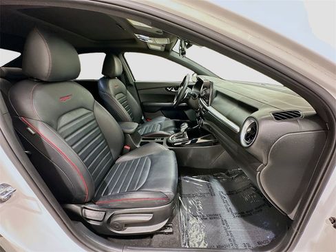 Used 2023 Kia Forte GT w/ GT2 Package image 29