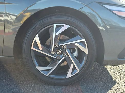 Certified 2025 Hyundai Elantra Sport image 6