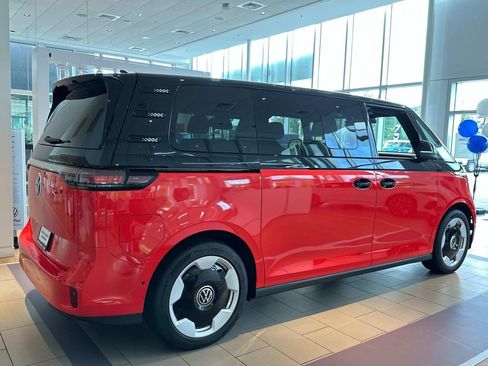 New 2025 Volkswagen ID. Buzz Pro S RWD image 25