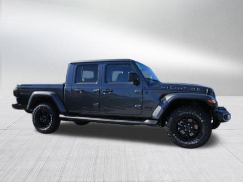 New 2025 Jeep Gladiator Sport image 2