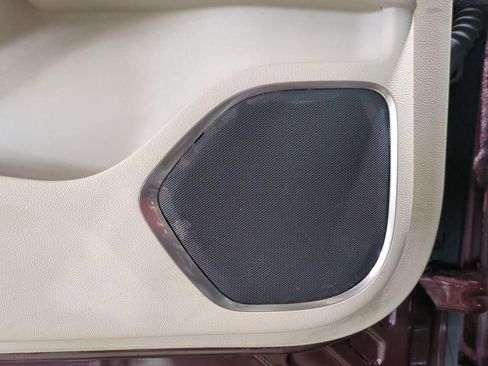 Certified 2020 Lincoln Nautilus Reserve image 17