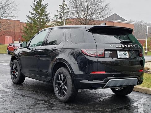 New 2025 Land Rover Discovery Sport S image 7
