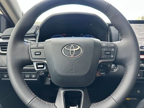 New 2026 Toyota Camry XLE image 21