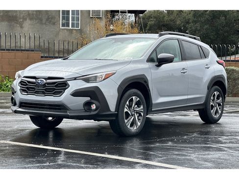 Used 2026 Subaru Crosstrek 2.0i Premium image 8
