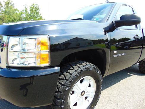 Used 2010 Chevrolet Silverado 1500 LT w/ Interior Plus Package AWD/4WD image 21