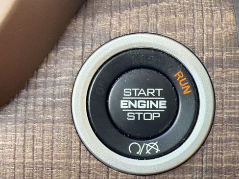 Used 2024 RAM 2500 Limited w/ Towing Technology Group image 21