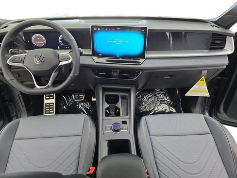 New 2026 Volkswagen Tiguan SE R-Line FWD image 9