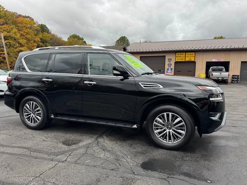 Used 2024 Nissan Armada SL w/ Cargo Package image 1