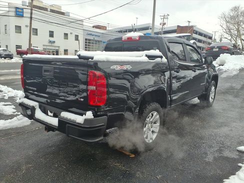 Used 2022 Chevrolet Colorado LT w/ LT Convenience Package image 5
