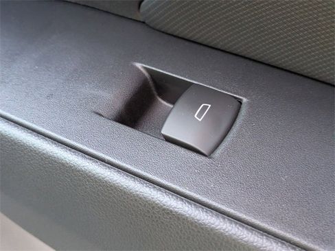 New 2026 Chevrolet Equinox EV LT image 35