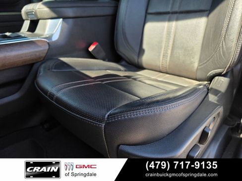Used 2024 Chevrolet Silverado 2500 High Country w/ High Country Premium Package AWD/4WD image 21