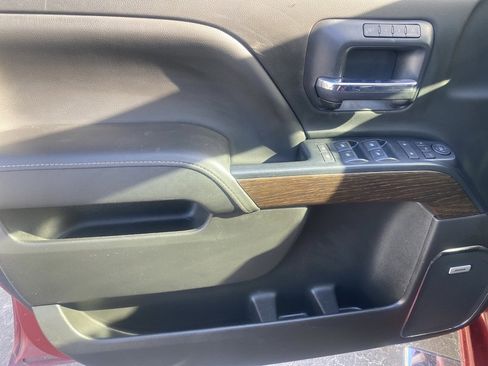 Used 2018 GMC Sierra 1500 Denali image 3