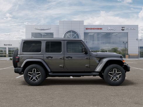 New 2026 Jeep Wrangler Sahara AWD/4WD image 21