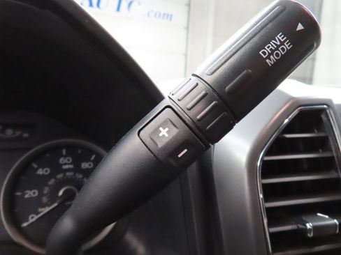 Used 2020 Ford F150 XLT image 49