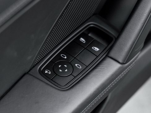 Certified 2024 Porsche 911 Targa 4S w/ Premium Package image 20