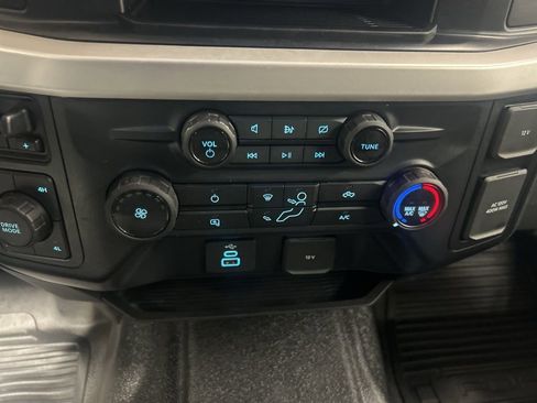 Used 2023 Ford F350 XLT AWD/4WD image 16