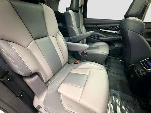 Used 2022 Subaru Ascent Onyx Edition image 16