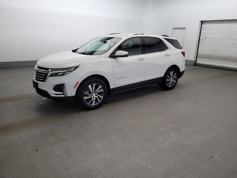 Used 2022 Chevrolet Equinox Premier AWD/4WD image 2