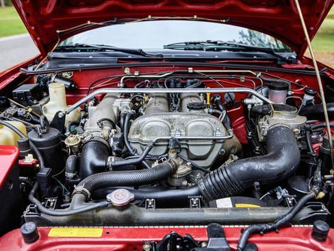 Used 1990 MAZDA MX-5 Miata RWD image 32