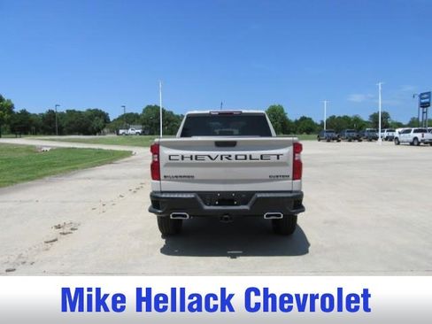 New 2026 Chevrolet Silverado 1500 Custom Trail Boss w/ LPO, Dark Essentials Package AWD/4WD image 6