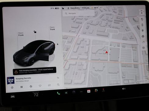 Used 2023 Tesla Model 3 Standard Range image 15