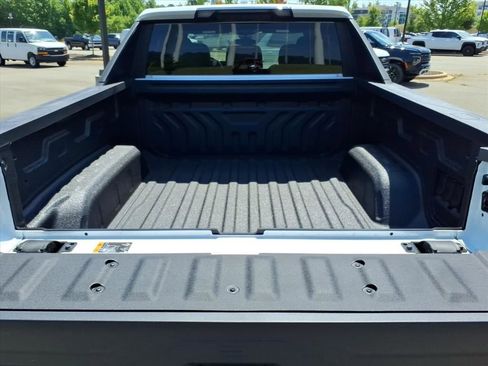 New 2026 Chevrolet Silverado EV W/T AWD/4WD image 21