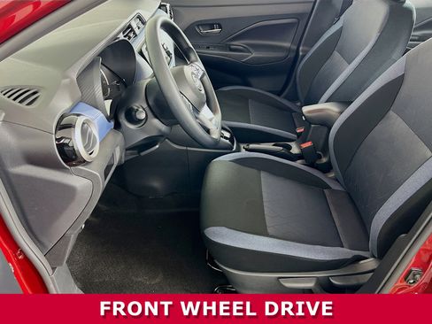 Used 2025 Nissan Versa SV w/ Trunk Package image 3