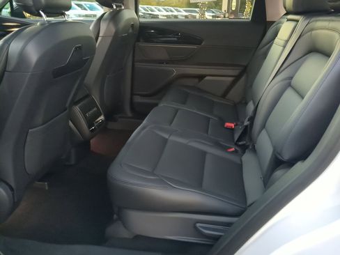 New 2026 Lincoln Nautilus Premier image 21