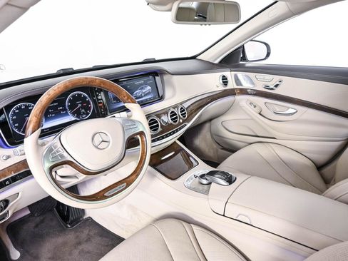Used 2017 Mercedes-Benz S 550 Sedan w/ Premium Package image 4