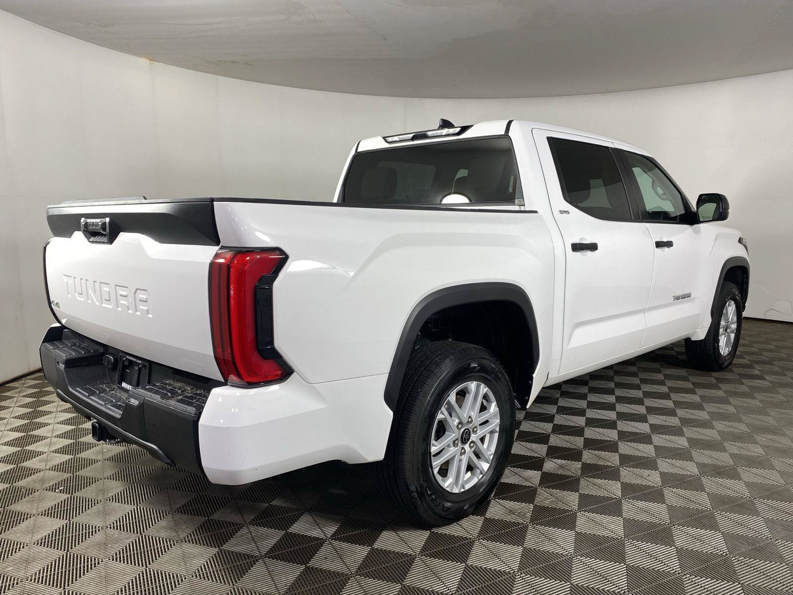 Used 2024 Toyota Tundra SR5 AWD/4WD image 6