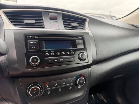 Used 2017 Nissan Sentra FWD image 25