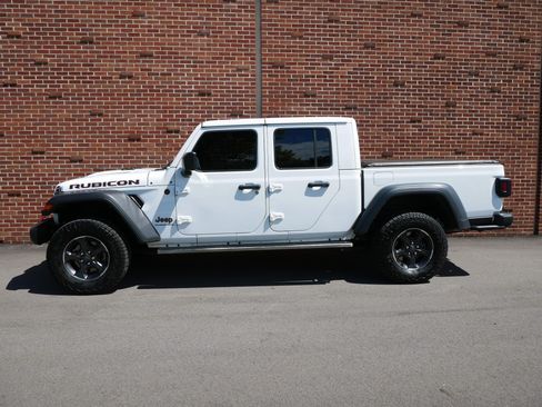 Used 2023 Jeep Gladiator Rubicon w/ Cold Weather Group AWD/4WD image 2