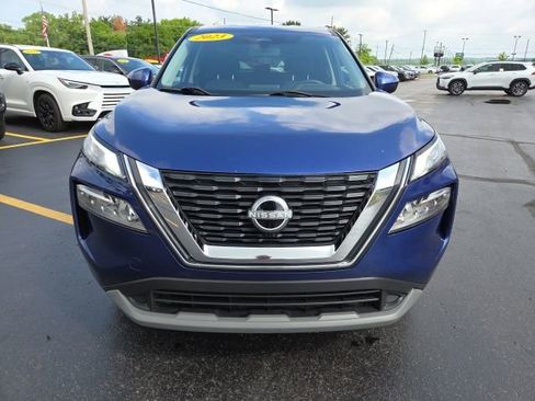 Used 2023 Nissan Rogue SV AWD/4WD image 2