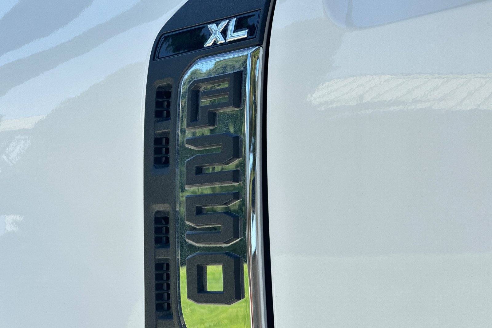 New 2023 Ford F250 XL w/ XL Chrome Package RWD image 23