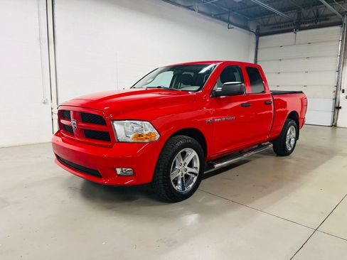 Used 2012 RAM 1500 Express AWD/4WD image 2