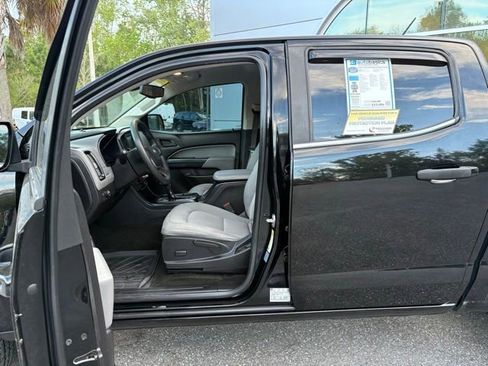 Used 2017 Chevrolet Colorado W/T w/ WT Convenience Package image 11