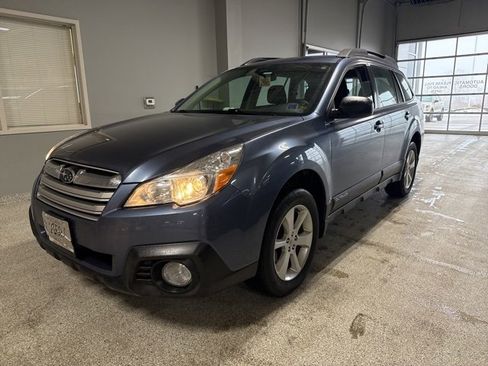 Used 2014 Subaru Outback 2.5i w/ Alloy Wheel Package image 19