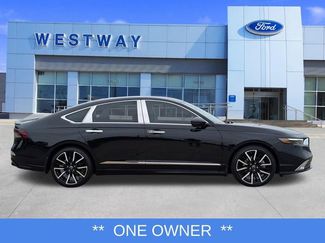 Used 2024 Honda Accord Touring video 2