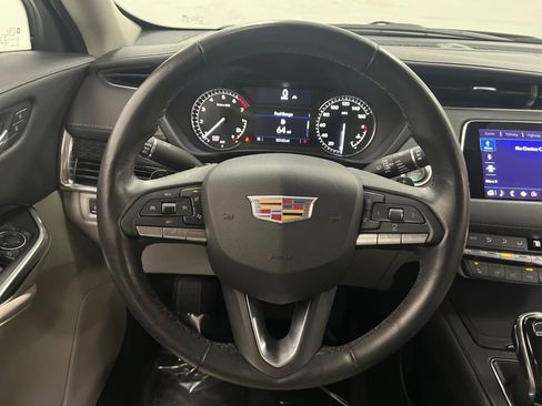 Used 2020 Cadillac XT4 Premium Luxury w/ Enhanced Visibility Package image 17