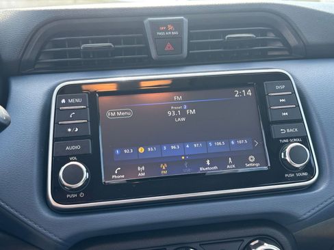 Used 2025 Nissan Versa SV FWD image 20